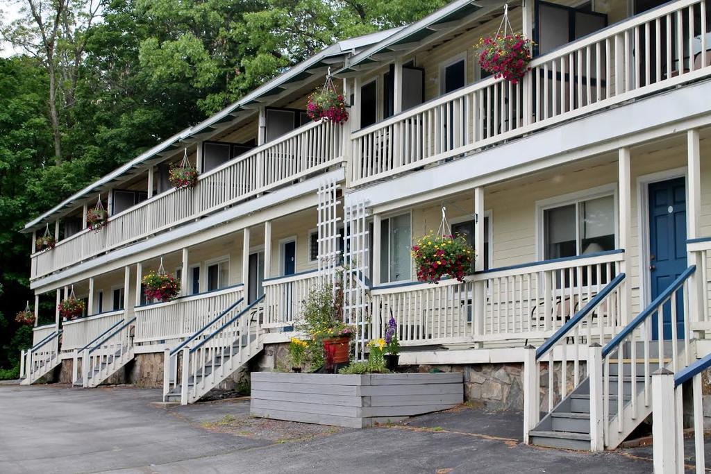 Inn On The Hill Lake George Exteriör bild